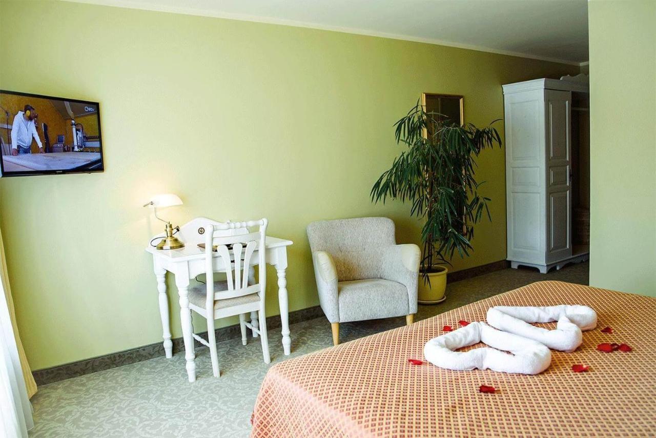 Hotel Metsis Valga Exterior photo